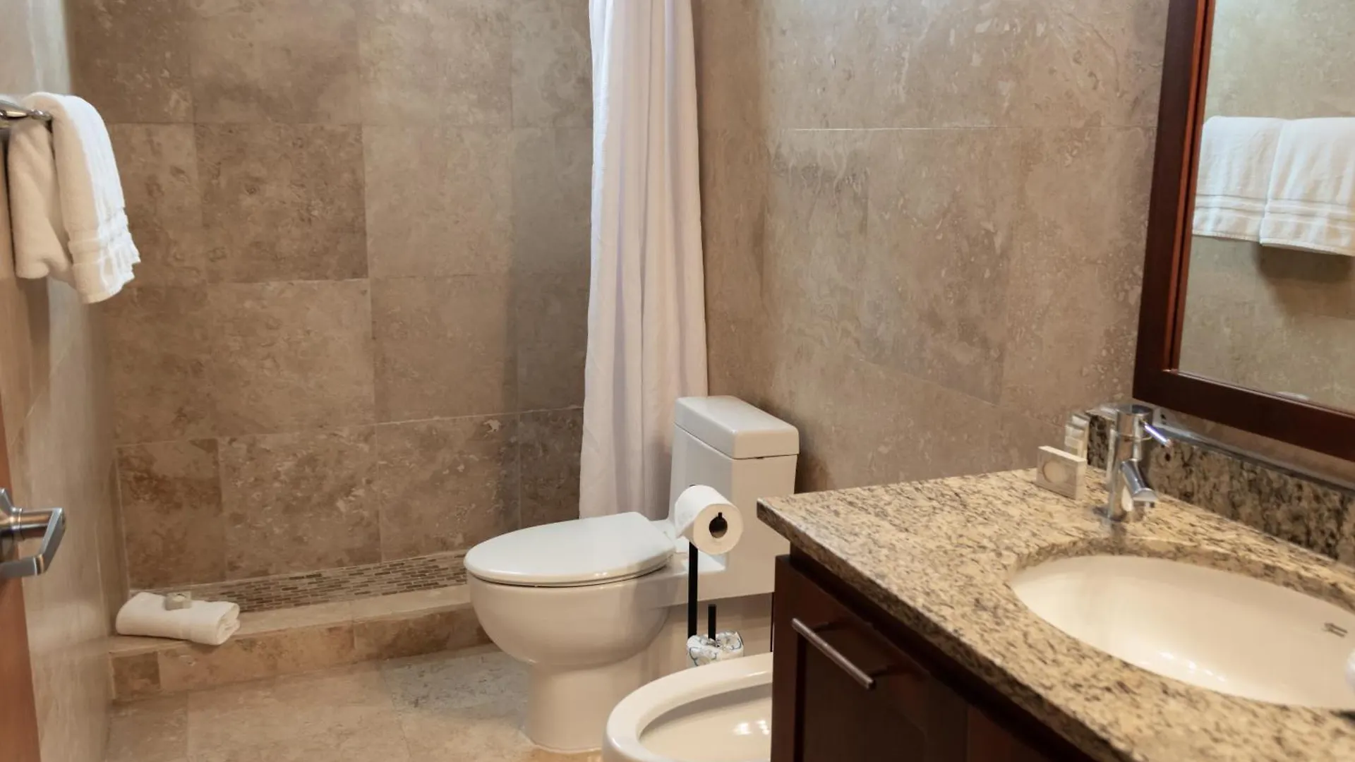 Ciqala Suites Hotel - San Juan